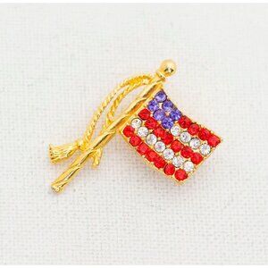Vintage Patriotic Flag Pole Brooch - T14
